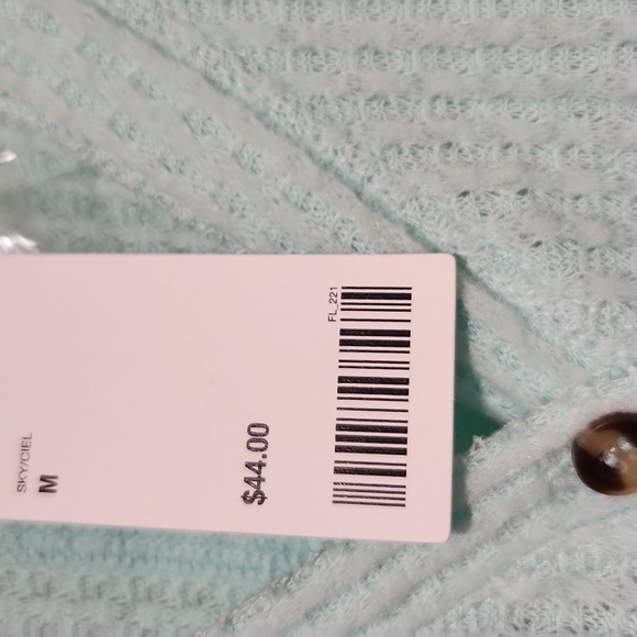 Sweater - Picture 3 of 3